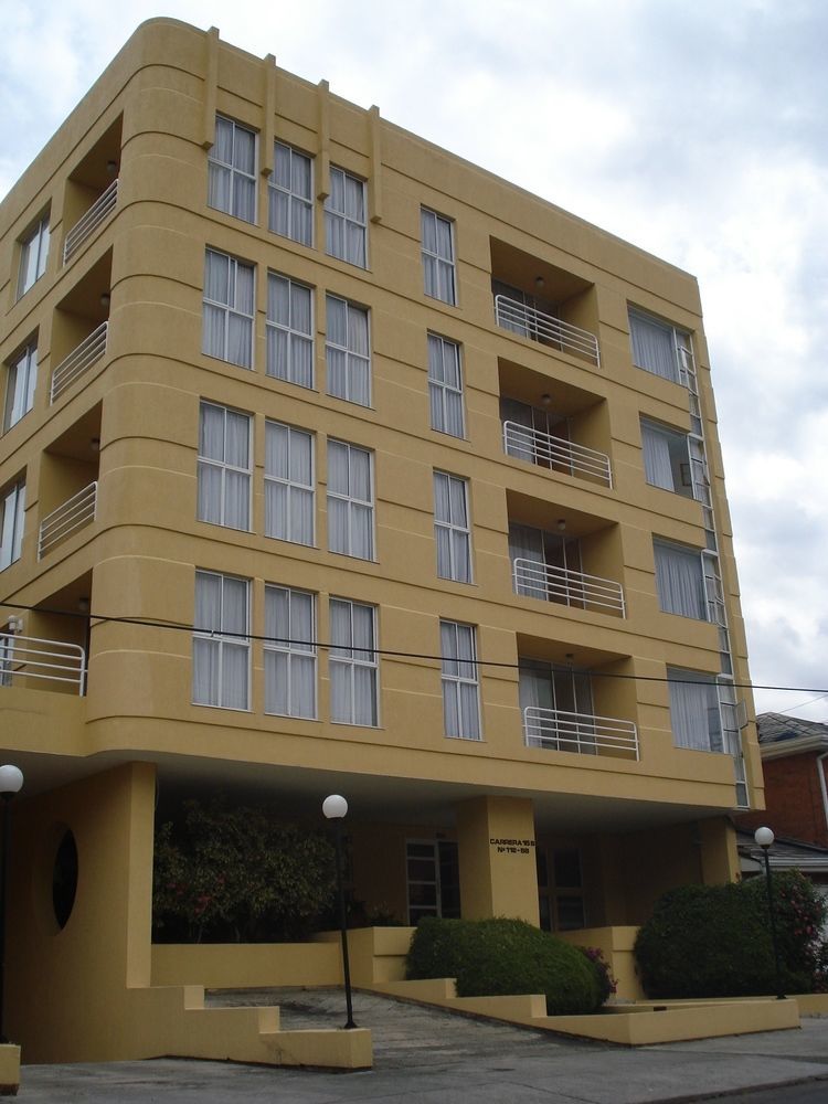 Santa Maria Apartahotel 3*