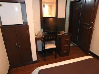 Hotel Ayenda La Sabana 3*