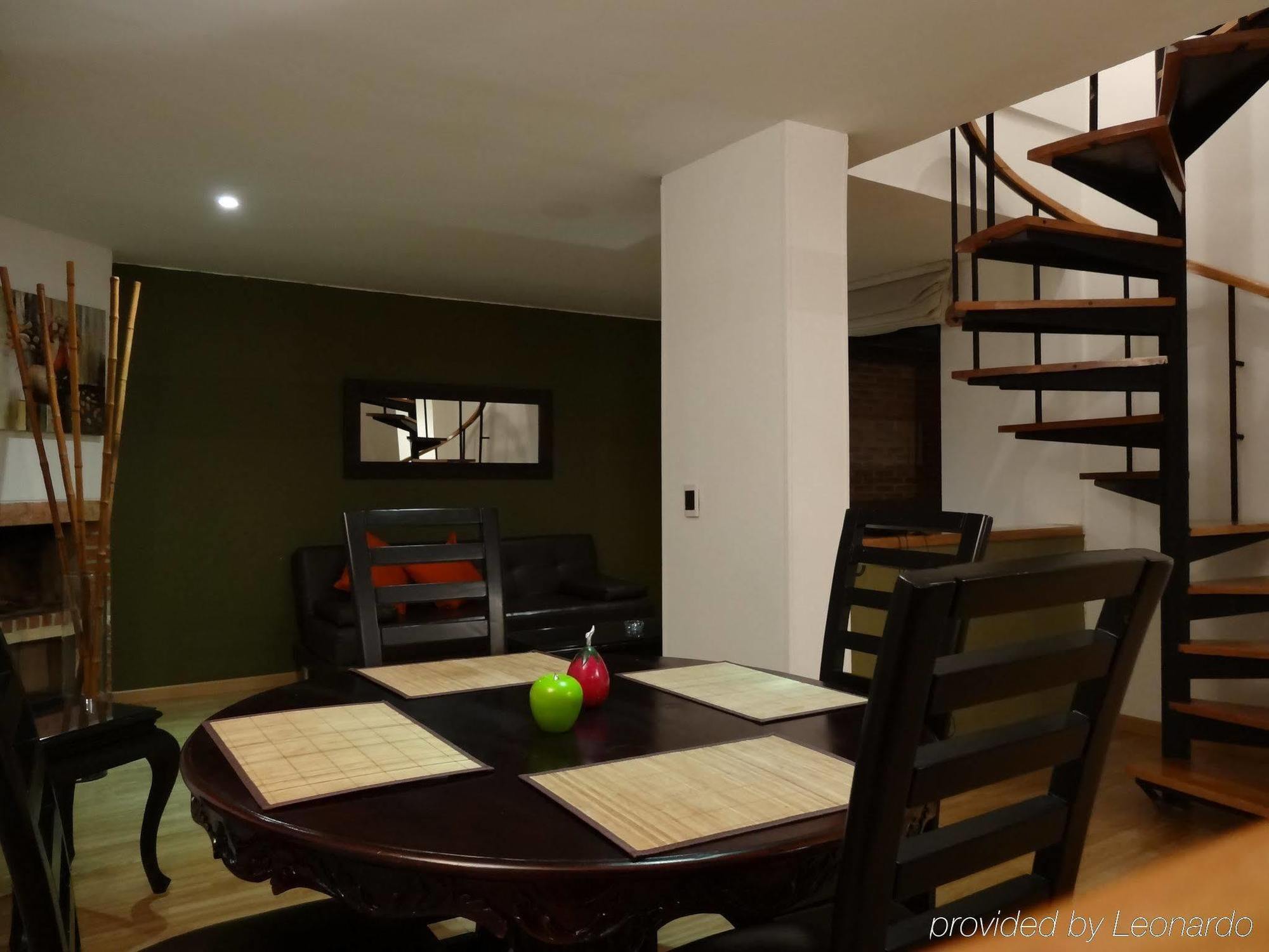 Arlington Place 4*