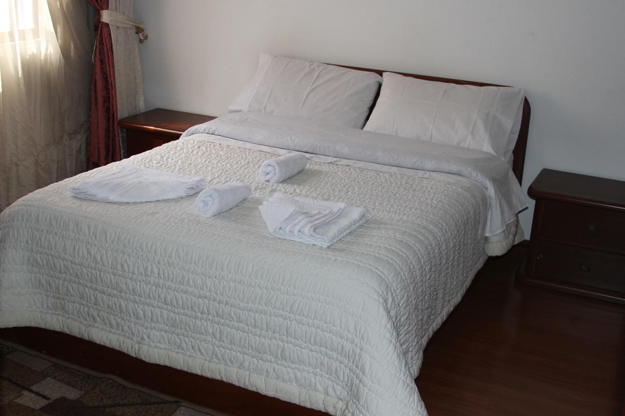 D'lujo Bed and breakfast