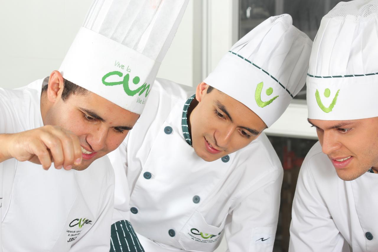 Escuela Cun Hotel 3*