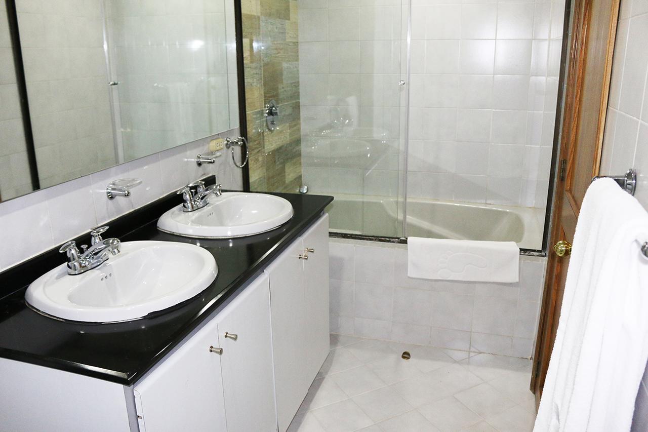 Breton Hill Parque 93 Hotel