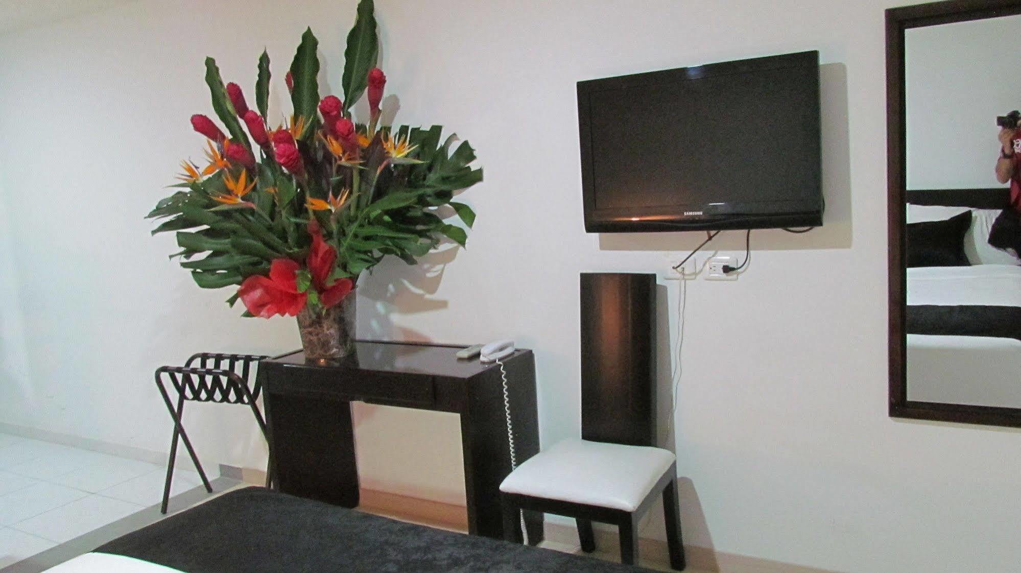 Aparta Hotel Bc 3*