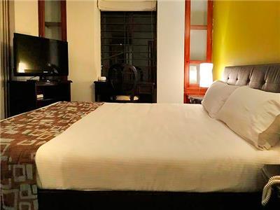 Arlington Place Apartahotel 4*