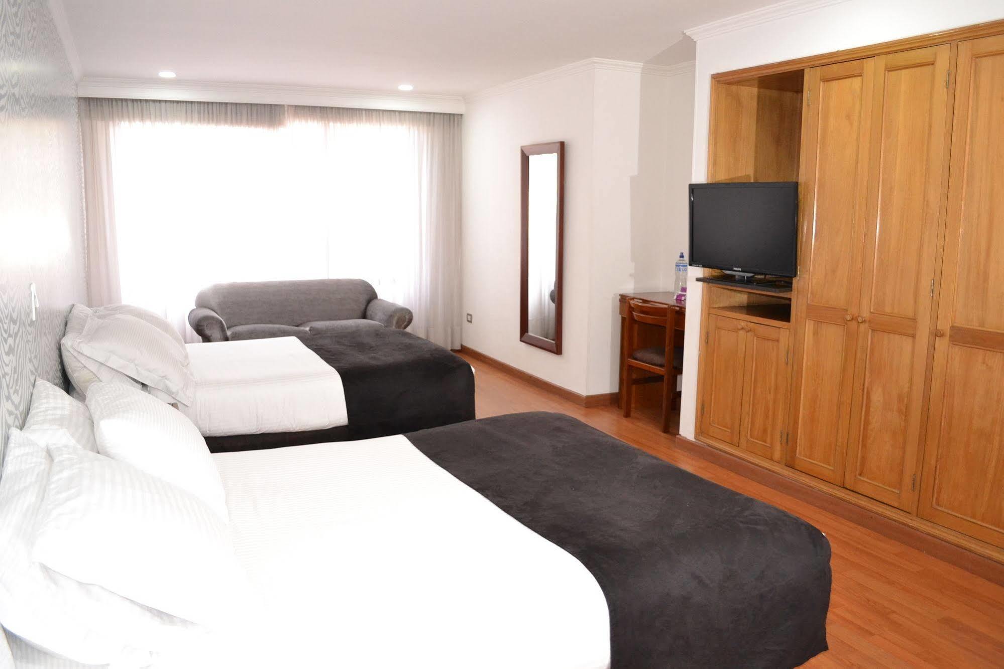 Hotel Breton Hill Parque 93