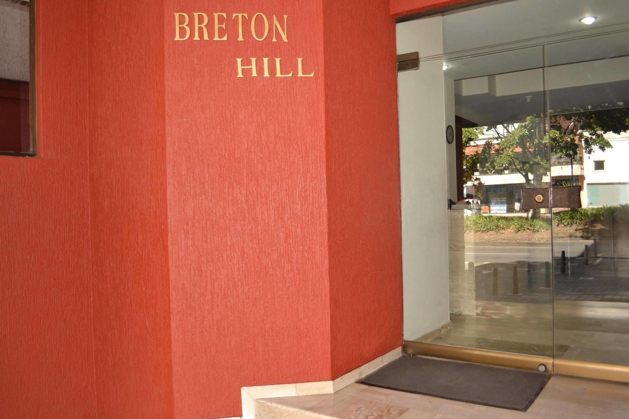Breton Hill Parque 93 3*