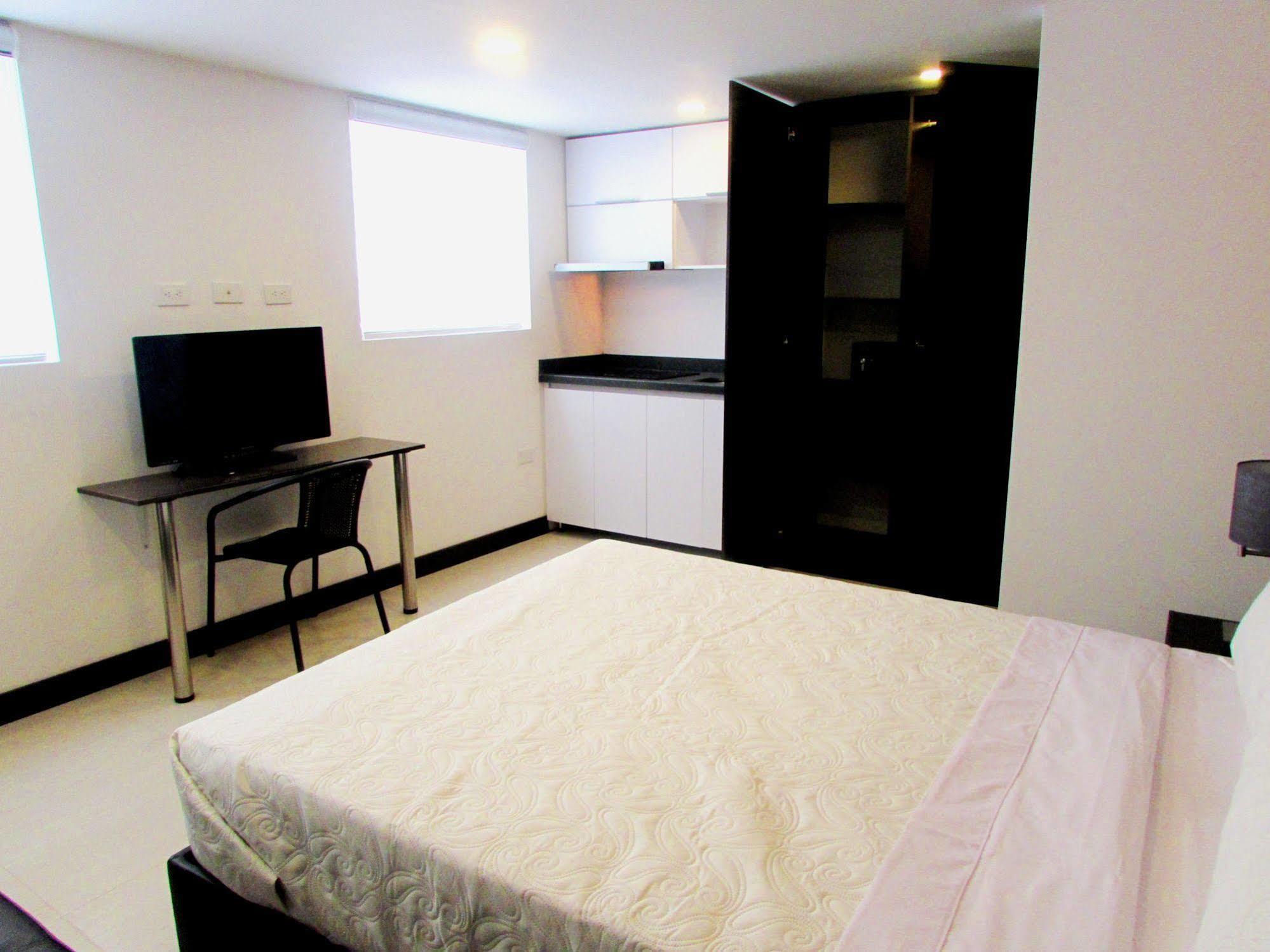 The Business Center 3*