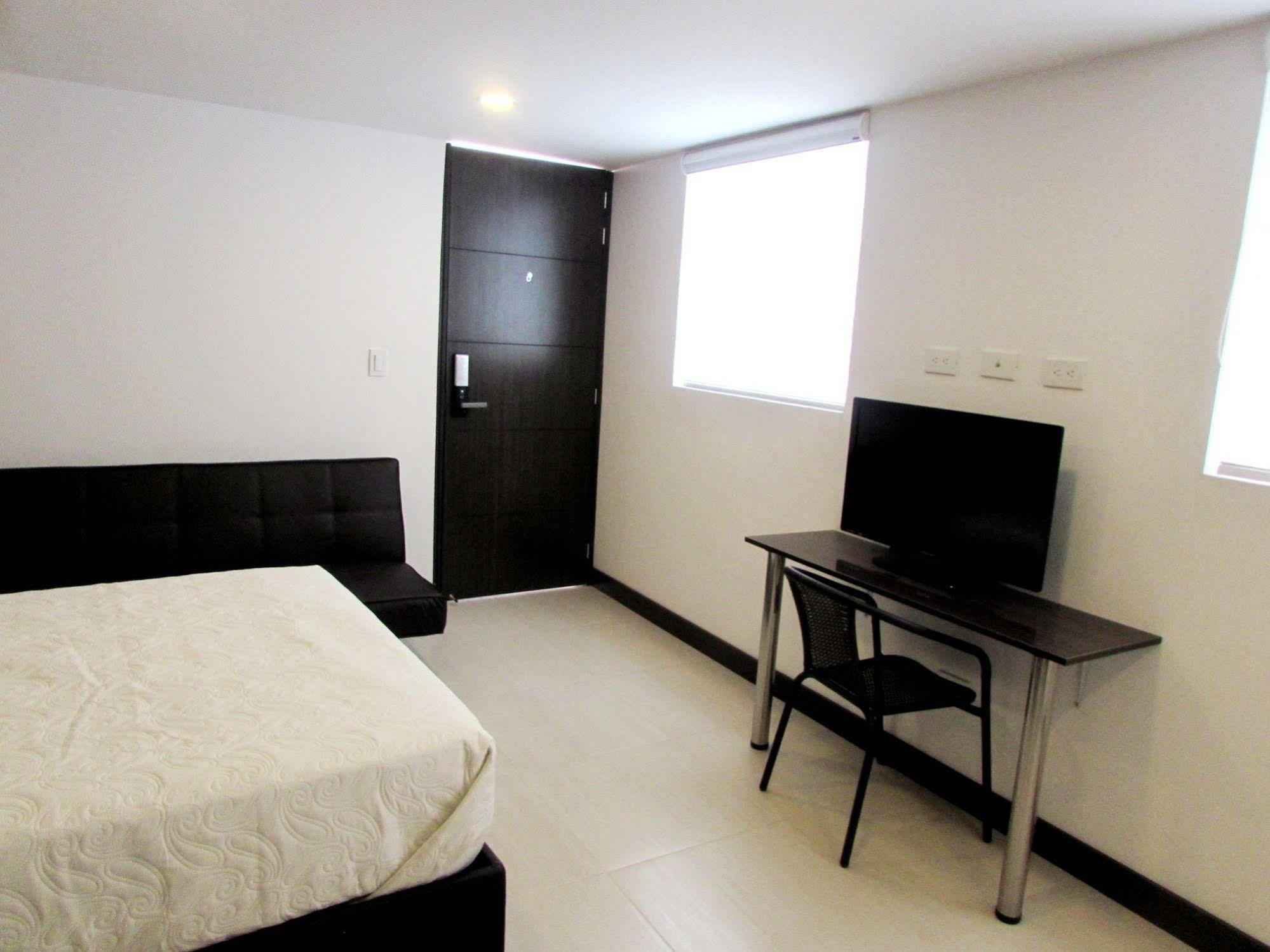 The Business Center 3*
