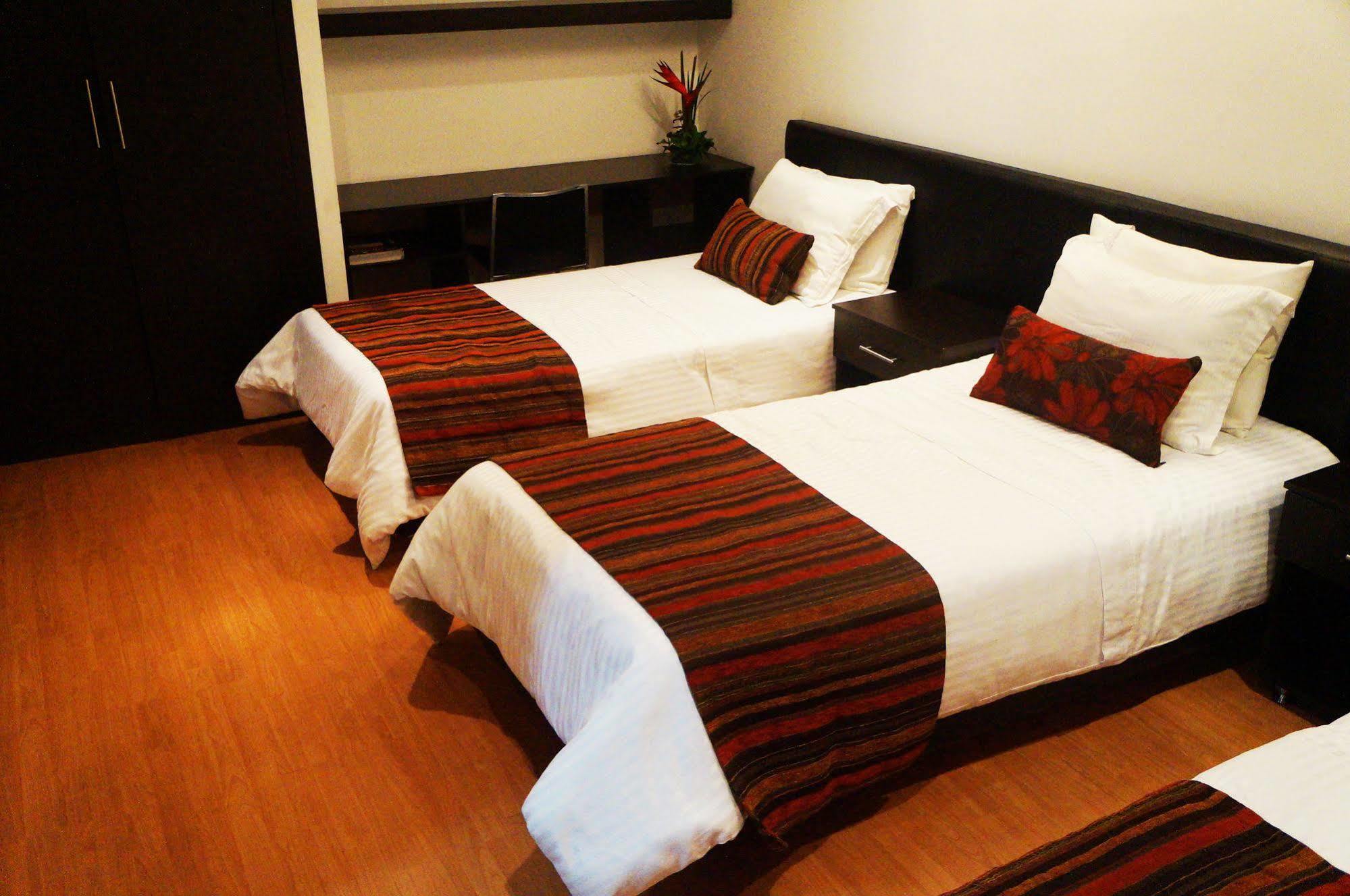 Airport Travel Hotel Bogotá