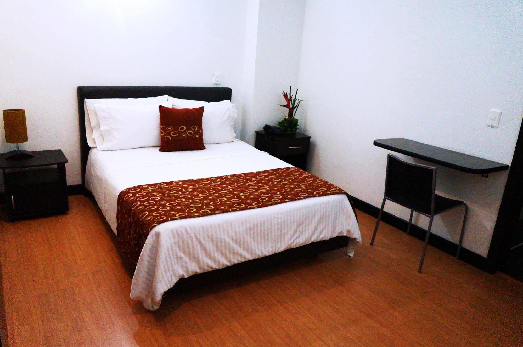 Airport Travel Hotel