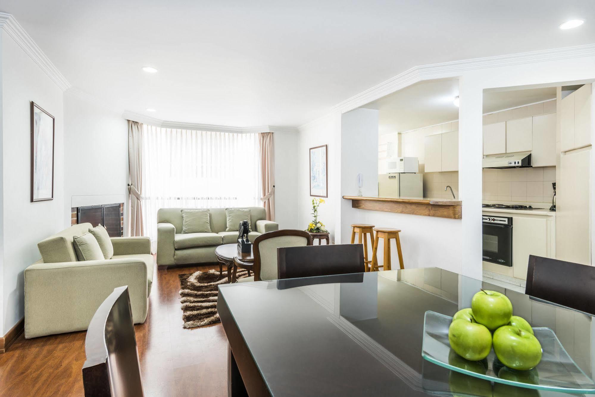 Apartahotel Travelers Fontana Plaza