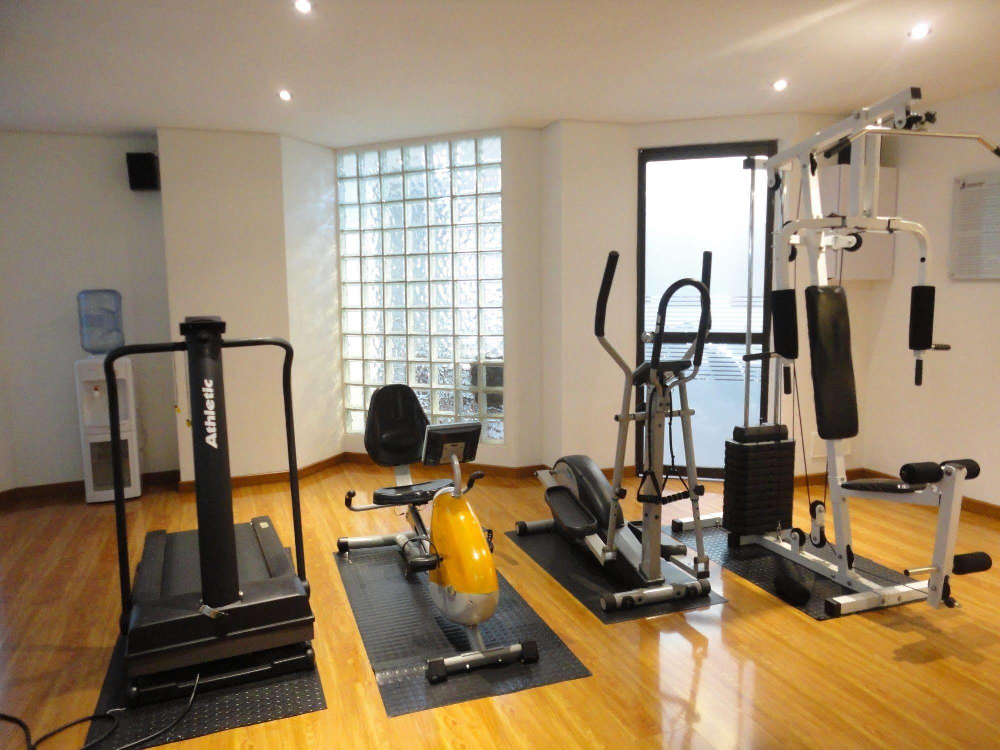 Travelers Fontana Plaza Apartahotel 4*