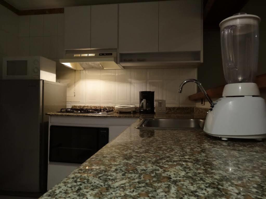 Arlington Place Apartahotel 4*