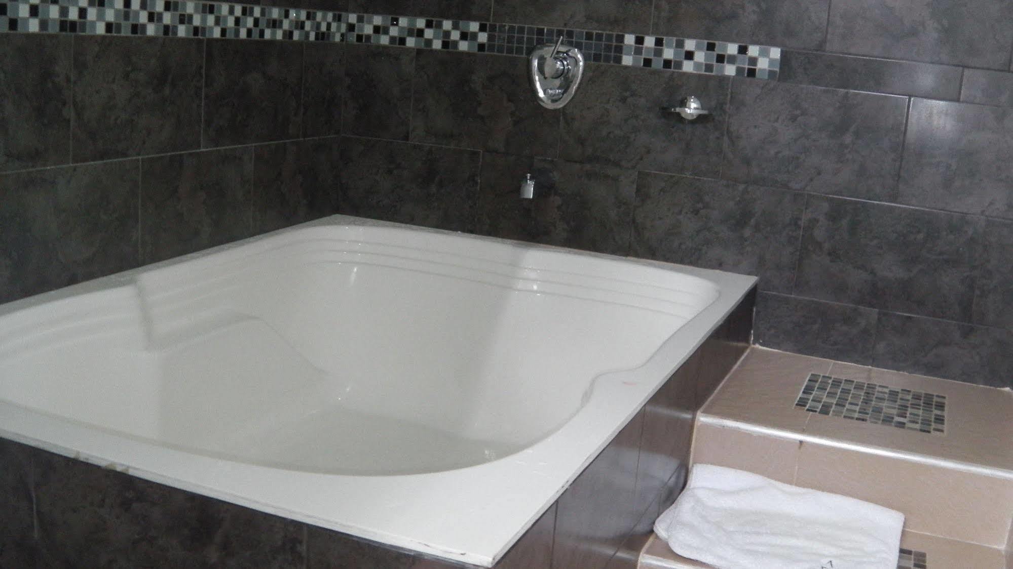 Hotel Ayenda La Tua Casa