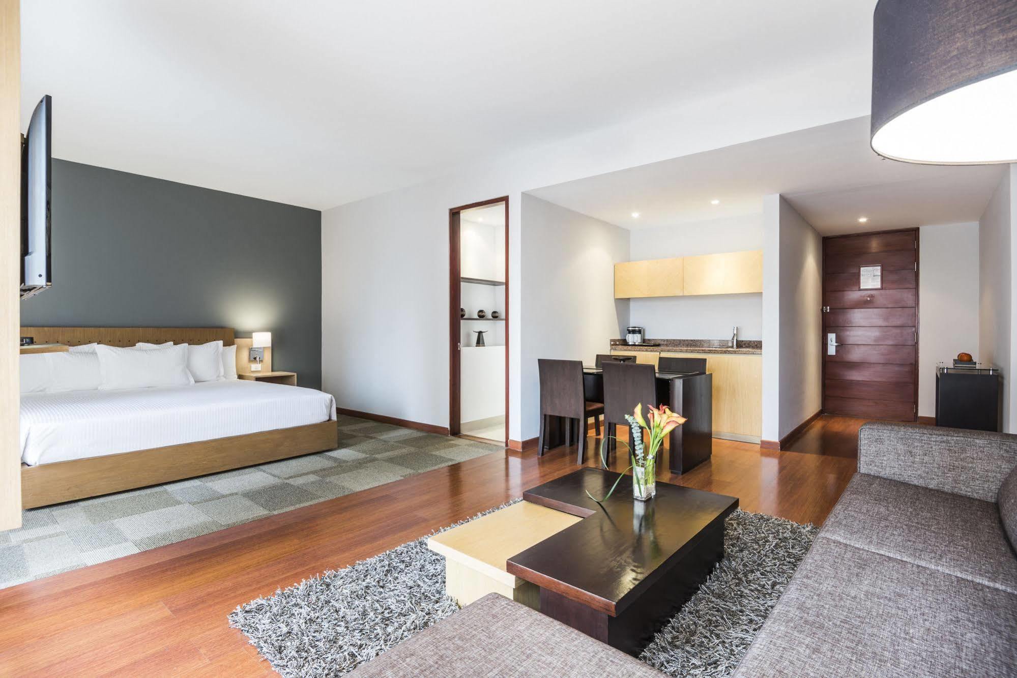 Doubletree By Hilton - Calle 100 4* Bogotá