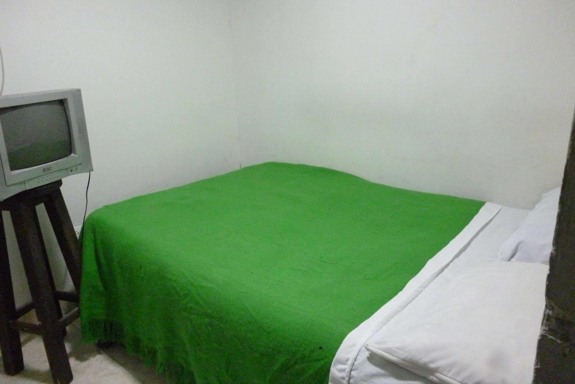 Hostal Chorro De Quevedo