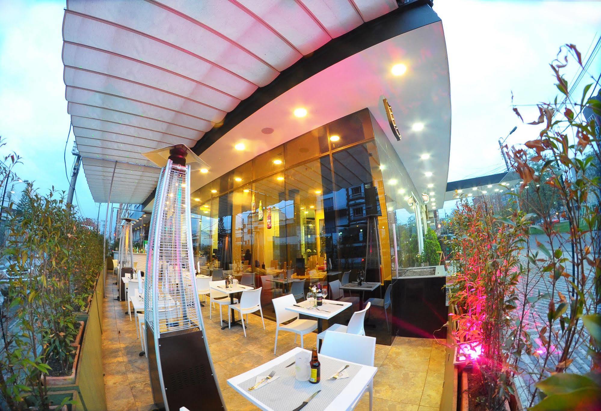 American Visa Tower Hotel 4*