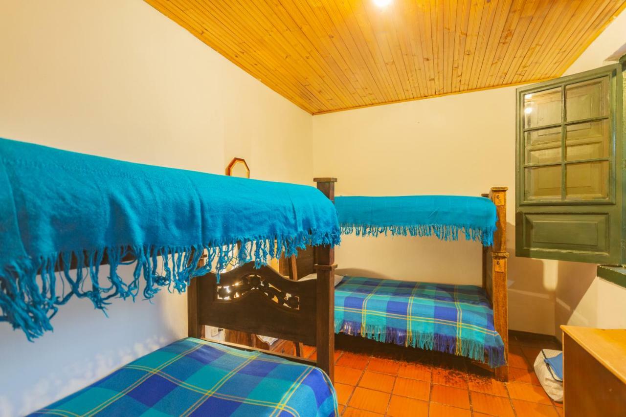 Sue Candelaria Hostal