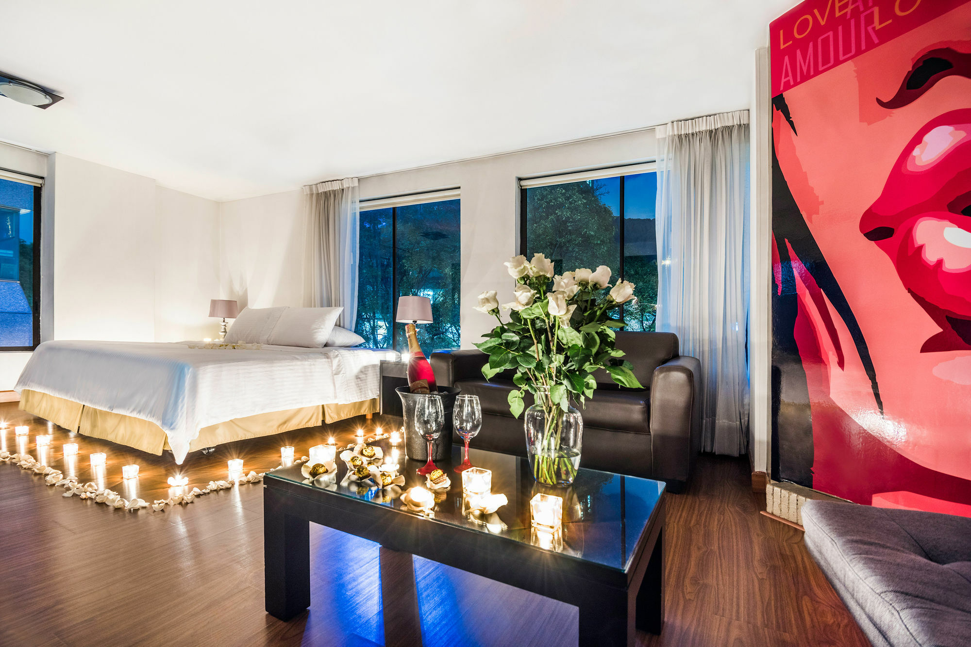 Apartahotel Lloyds Apartasuites Parque 93