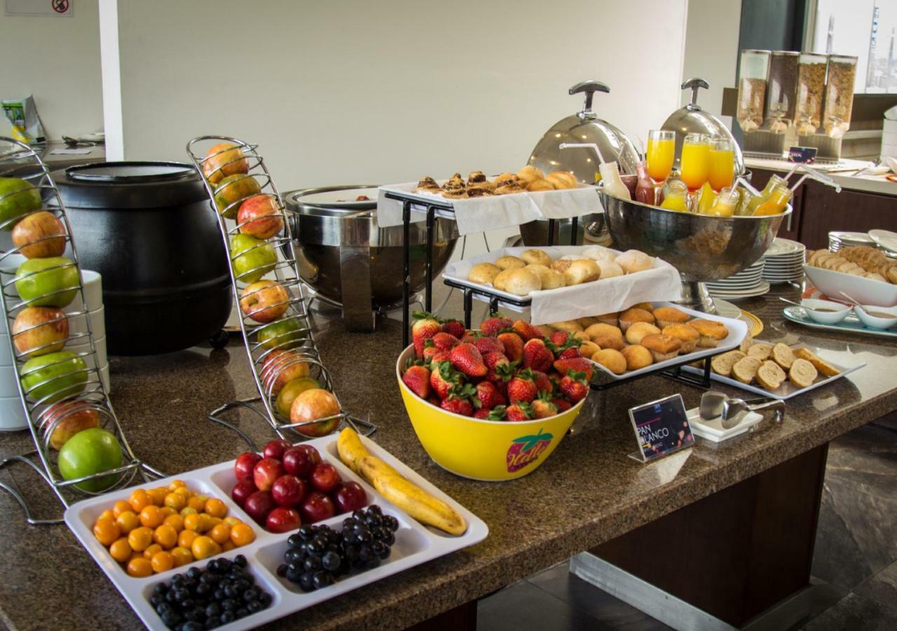 Tryp By Wyndham Usaquén 4*