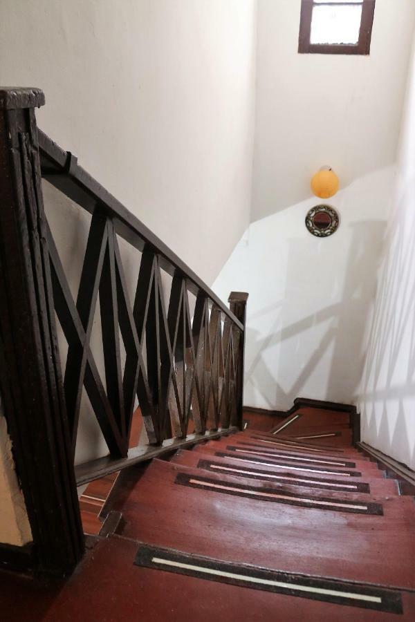 La Casa Amarilla D.c *