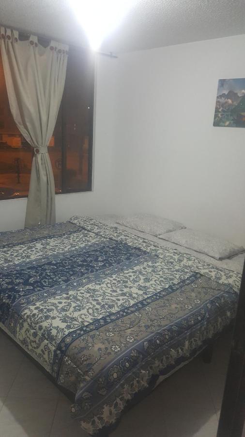 Cerca Aeropuerto, Fotos Y Huellas Visa Americana, Embajada Eeuu * Bogotá